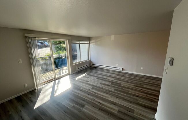 1 bed, 1 bath, 800 sqft, $1,745, Unit 2727 - 102