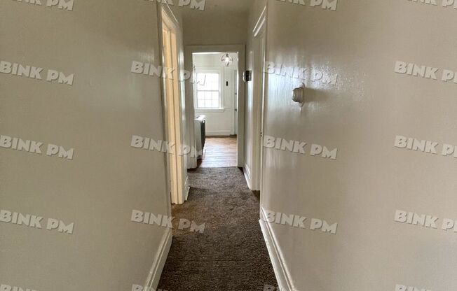 2 beds, 1 bath, $800, Unit Unit 1