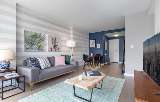 1 bed, 1 bath, $4,100, Unit 1505
