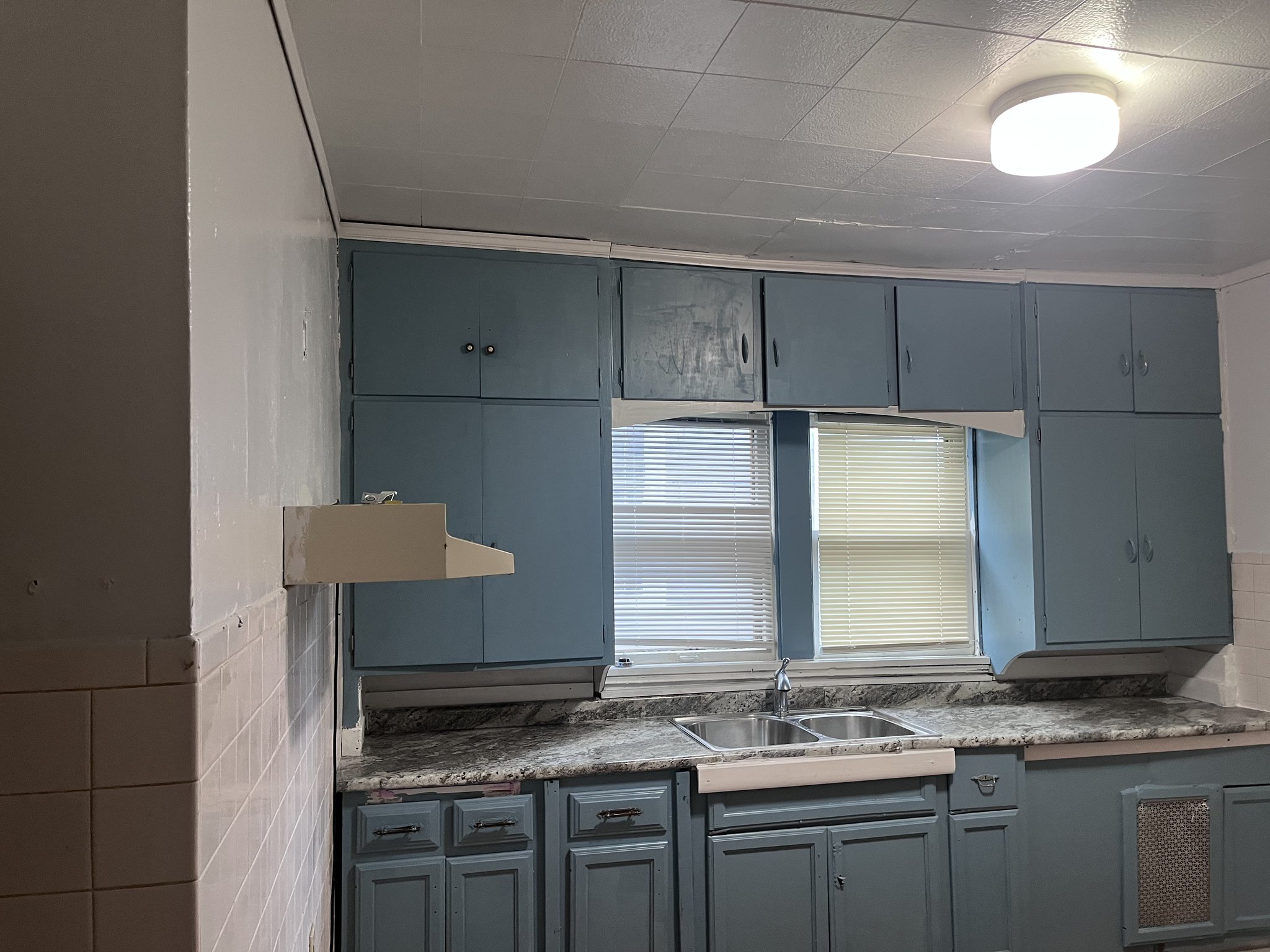 2523 S 12 ST