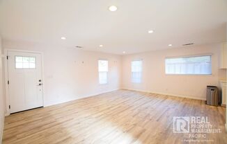 2 beds, 1 bath, $3,800, Unit Apt A