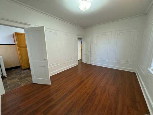 3 beds, 1 bath, $3,500, Unit 2