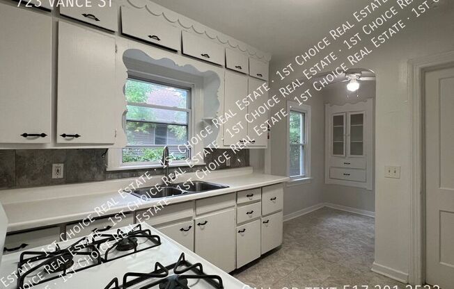 723 VANCE ST