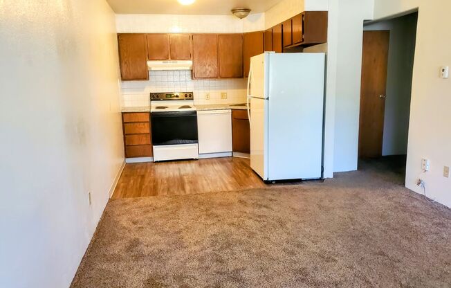 2 beds, 1 bath, 864 sqft, $1,095, Unit 101