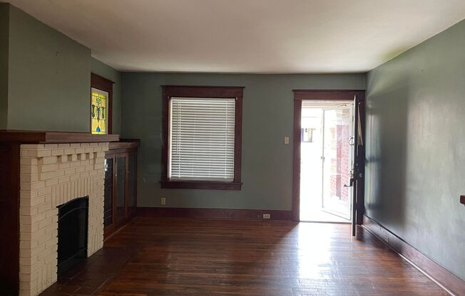 2 Bedroom 2 Bathroom Single Family Home (Brighton Heights)