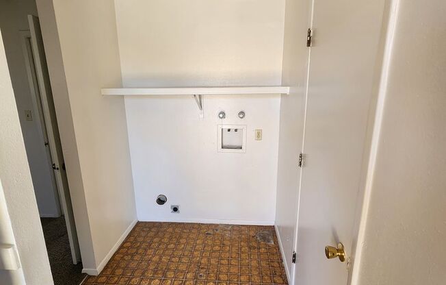 1 bed, 1 bath, 635 sqft, $725, Unit #1