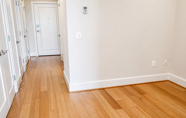 1 bed, 1 bath, $2,350, Unit 309