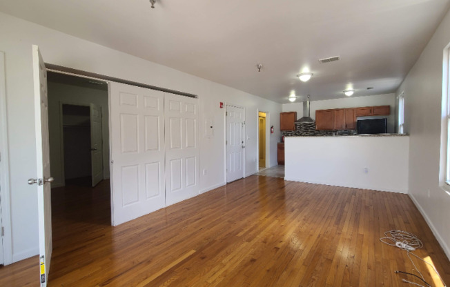 3714 KENNEDY BLVD