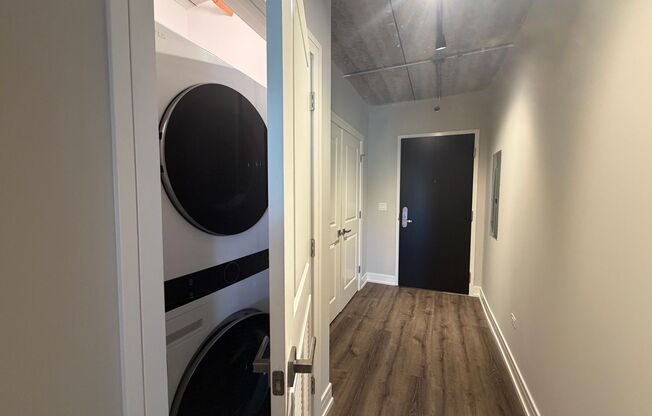 2 beds, 2 baths, 908 sqft, $3,700, Unit 952-607