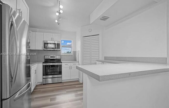 9273 Collins Ave cu-309, Surfside, FL 33154