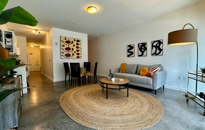1 bed, 1 bath, 726 sqft, $1,460, Unit 210