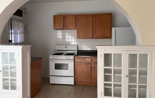 1623-33 W. Lunt