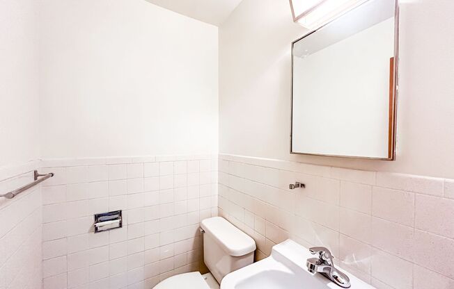 2 beds, 1.5 baths, 750 sqft, $1,250, Unit 107