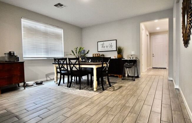 Beautiful 3 bedroom single level home!
