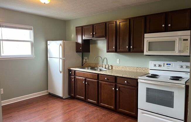 2 beds, 1 bath, $950, Unit Unit 1