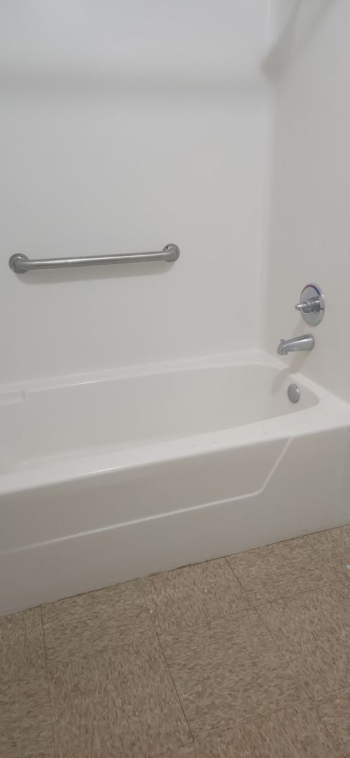 2 beds, 1 bath, 750 sqft, $700, Unit CC177