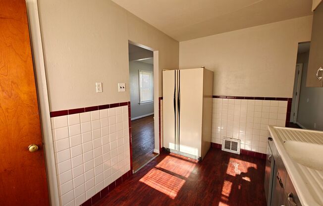 CHARMING 2 BED 1 BATH SINGLE FAMILY HOME