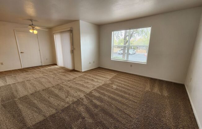 Three Bedroom Condo w/ a Garage