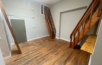 2 beds, 2 baths, $1,300, Unit Unit 202