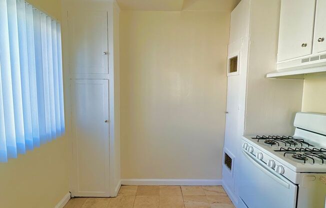 Studio, 1 bath, 432 sqft, $1,395, Unit 119