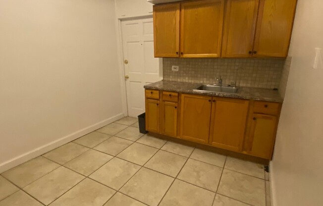 1361 W Estes Ave