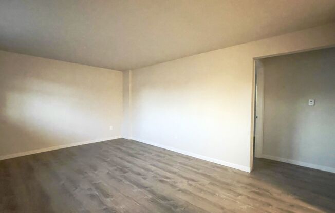 2 beds, 1 bath, 750 sqft, $1,300, Unit King 2615 Unit B