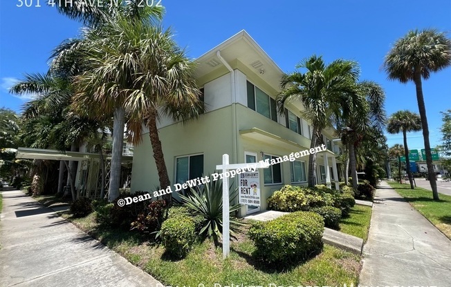 301 4th Ave N