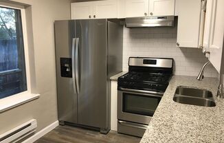 Live Steps from Sloan’s Lake – Beautiful 2 Bed, 1 Bath Garden-Level Apartment!