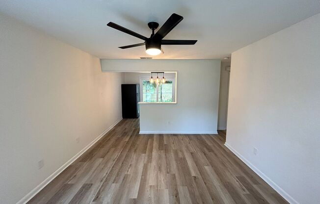 FULLY RENOVATED SPACIOUS 1 BED 1 BATH 2 BLOCKS FROM DEPOT PARK!