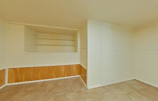 3 Bedroom 4-Plex ~ Close to Campus