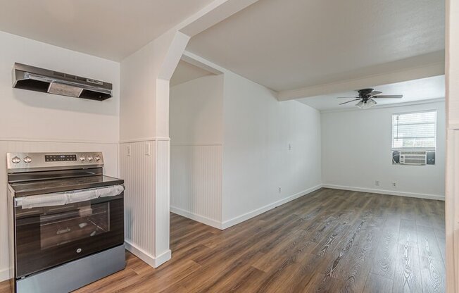 2407 S NEW BRAUNFELS AVE