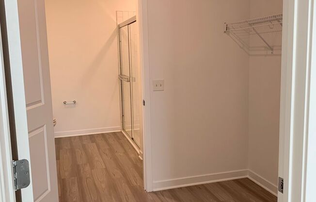 2 beds, 2 baths, 1,184 sqft, $3,155, Unit 423