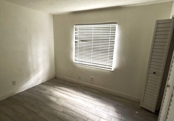 5519 LEHIGH AVE