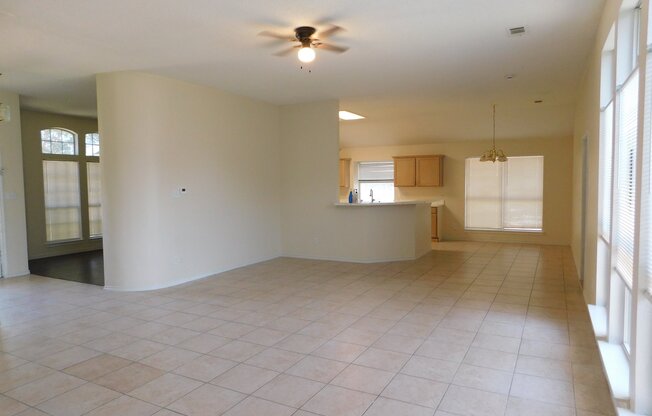 624 ELM FLS PL