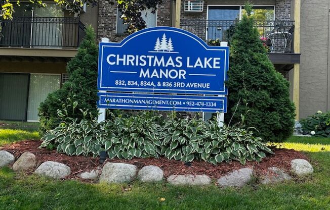 1 bed, 1 bath, 693 sqft, $1,255, Unit 2305