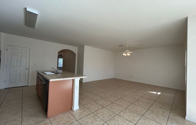 3 beds, 2 baths, $1,895