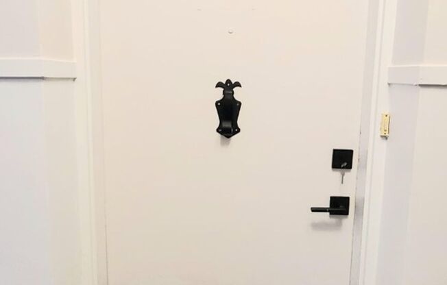 1 bed, 1 bath, 506 sqft, $1,095, Unit 011