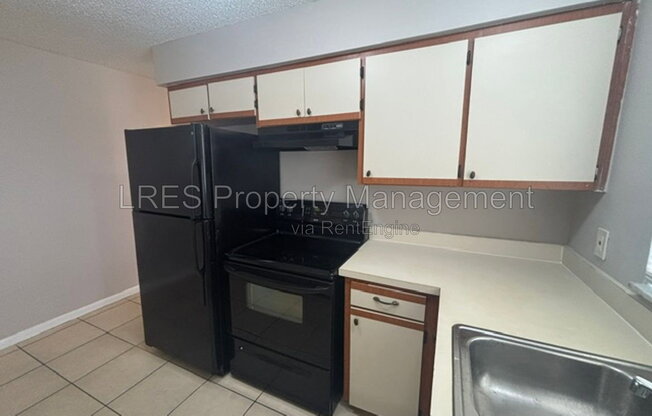 3 beds, 1.5 baths, 1,100 sqft, $1,599