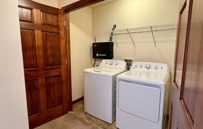 1 bed, 1 bath, 747 sqft, $2,270, Unit 37RMA2