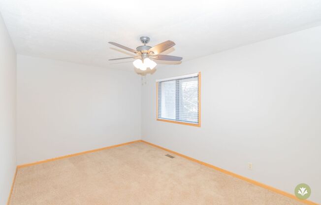 2 beds, 2.5 baths, 1,307 sqft, $1,870, Unit R-89