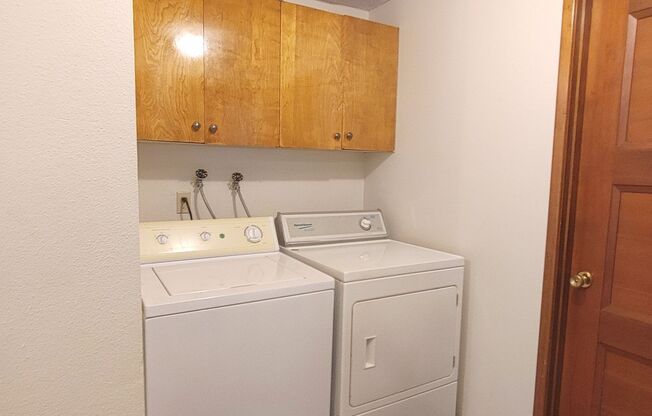 2 beds, 1 bath, $1,795