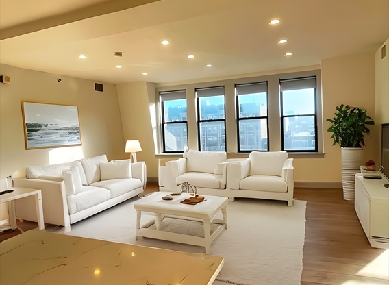 4 beds, 2 baths, 1,600 sqft, $7,995, Unit 701