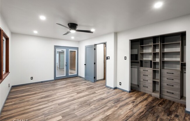 7426 W 85 ST