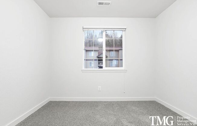 2 beds, 1 bath, 900 sqft, $1,795, Unit 220