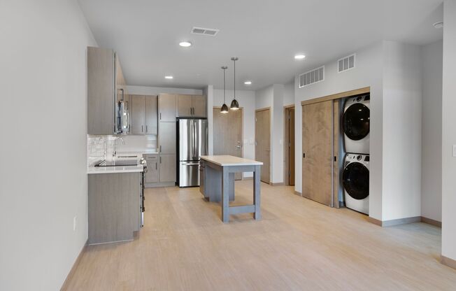 1 bed, 1 bath, 759 sqft, $1,905, Unit 112