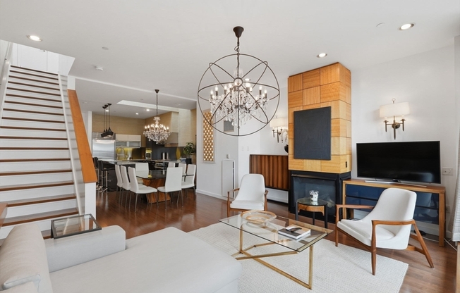 2 beds, 2.5 baths, 1,525 sqft, $7,000, Unit 7C