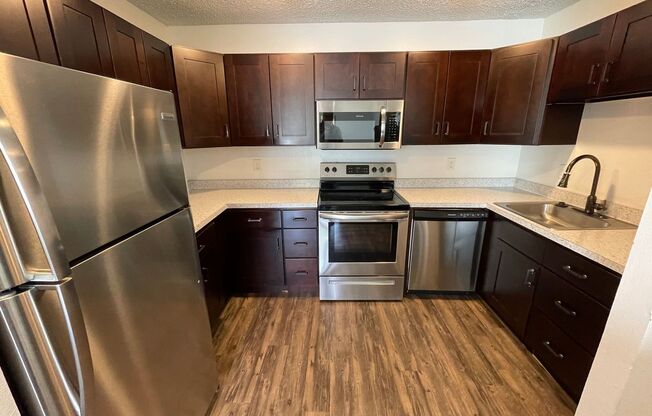 2 beds, 1 bath, 750 sqft, $1,500, Unit 122