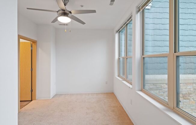 2 beds, 2 baths, 1,021 sqft, $1,520, Unit 419