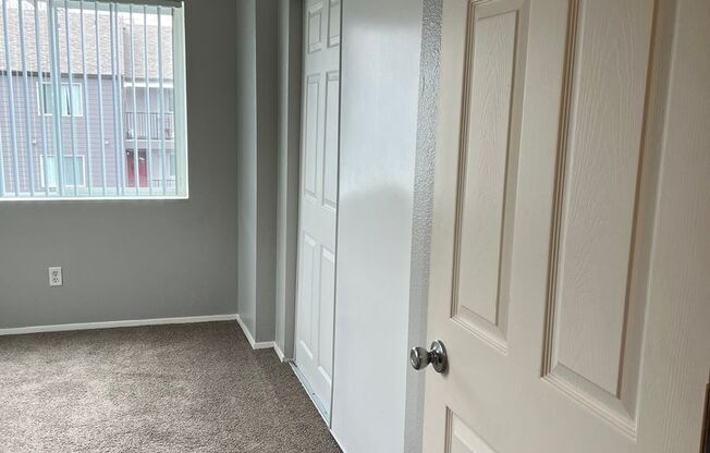 2 beds, 1 bath, 870 sqft, $1,550, Unit 223-78