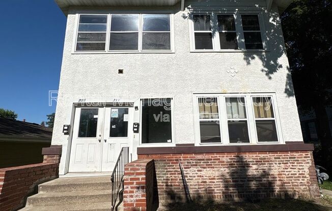 709 OLIVER AVE N